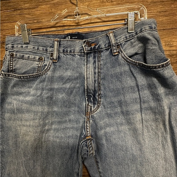GAP Blue Relaxed Fit Jeans with Vintage Wash - Picture 4 of 7